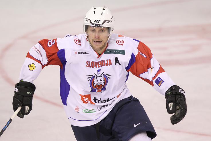 S slovensko reprezentanco je nastopil na več svetovnih prvenstvih in ji pomagal do enega od redkih obstankov med elito. Maja si bo kot selektor prizadeval, da bi njegovi varovanci obstali med elito, kar bo za mlado zasedbo velik izziv. | Foto: Aleš Fevžer