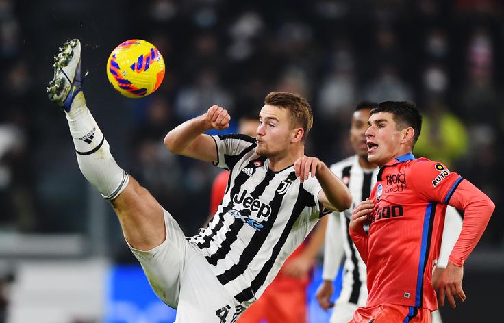 Matthijs De Ligt naj bi predčasno zapustil Juventus in se za pet let preselil k Bayernu. | Foto: Reuters