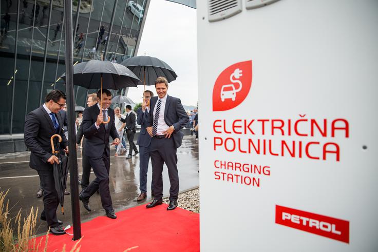 Družba Petrol je v letu 2105 v svoji ponudbi najbolj povečala prodajo električne energije. | Foto: Bor Slana