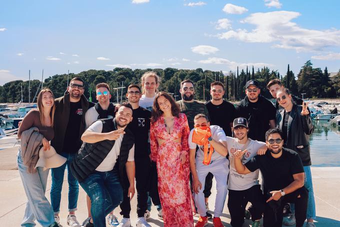 Videospot za pesem Ivona so posneli v idiličnem Rovinju, kjer se je na kupu zbralo kar nekaj njihovih prijateljev. | Foto: Osebni arhiv skupine Tequila