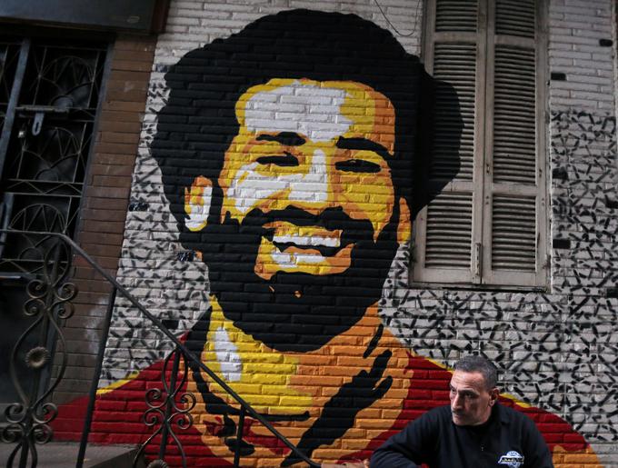 V Egiptu uživa status božanstva. Njegovo podobo lahko tam najdete tudi na številnih grafitih. | Foto: Reuters