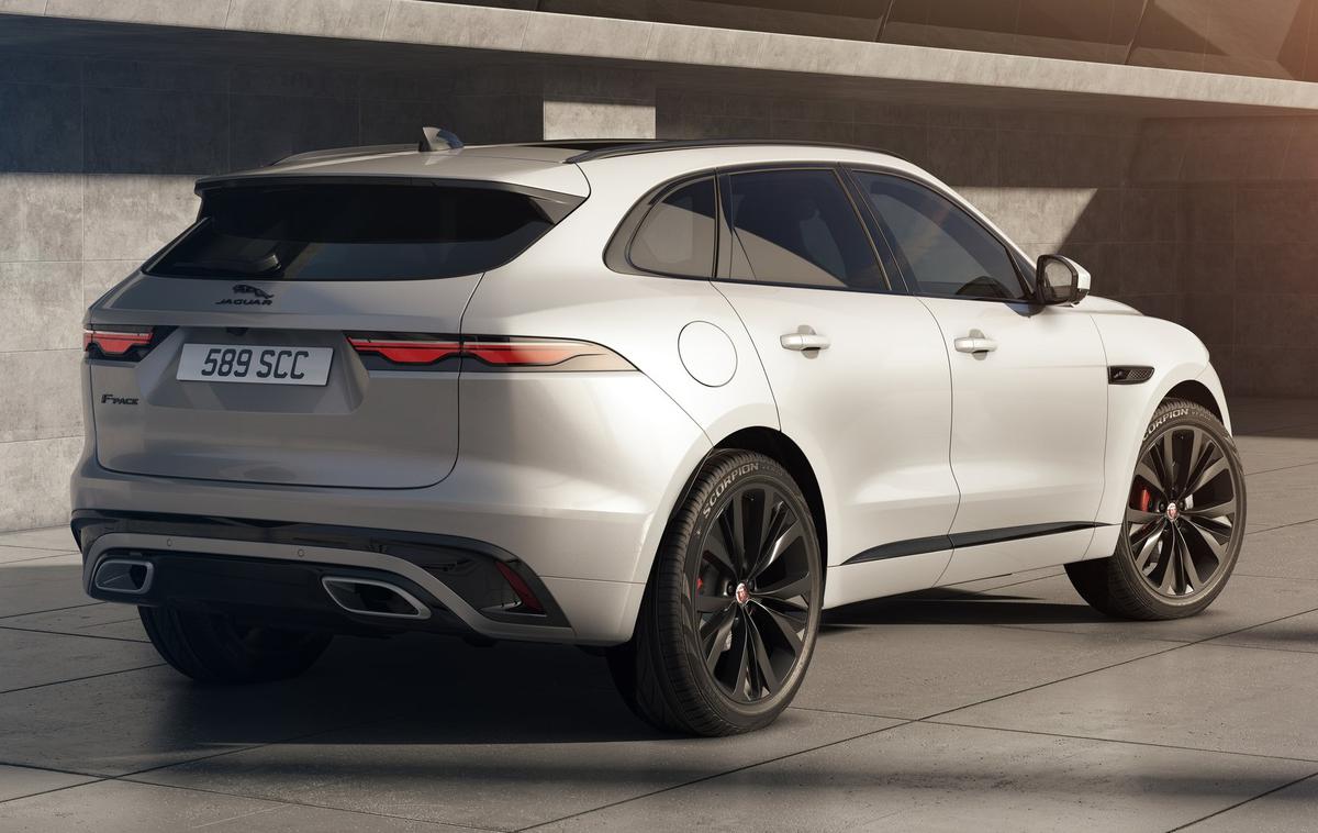 Jaguar F-pace | Jaguar bo prihodnje leto proizvajal le še model F-pace, ki pa ne bo na voljo na vseh trgih. Umikajo se tudi z nekaterih največjih, kakršna je Velika Britanija. | Foto Jaguar