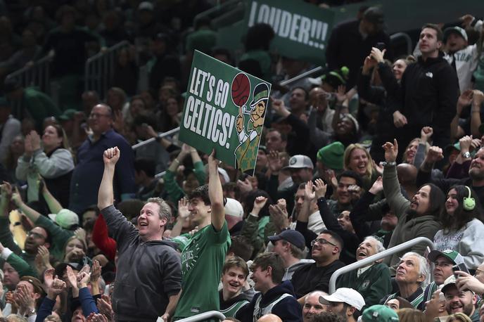 Boston Celtics | Severnoameriška košarkarska liga NBA je odobrila prodajo Boston Celtics investicijski skupini, ki jo vodi Bill Chisholm. | Foto Guliverimage
