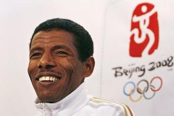 Gebrselassie bo v Pekingu tekel na 10.000 metrov