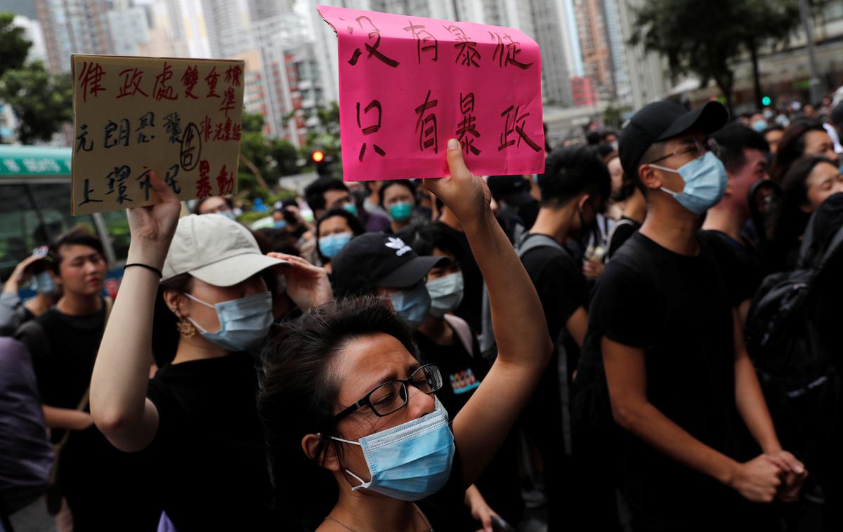 Protesti v Hongkongu | Hongkonška policija ni odobrila dovoljenja za sobotni množični protestni shod v mestu. | Foto Reuters