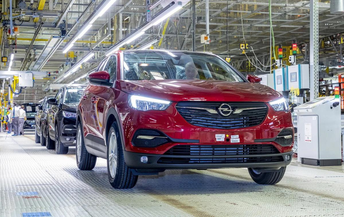 Opel tovarna Eisenach | Stellantis je proizvodnjo modela grandland že preselil iz Nemčije v Francijo. | Foto Opel