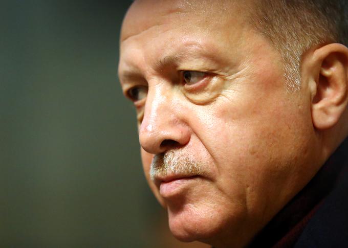 Turški predsednik Recep Tayyip Erdogan je velik podpornik in navijač kluba Istanbul Basaksehir. | Foto: Reuters