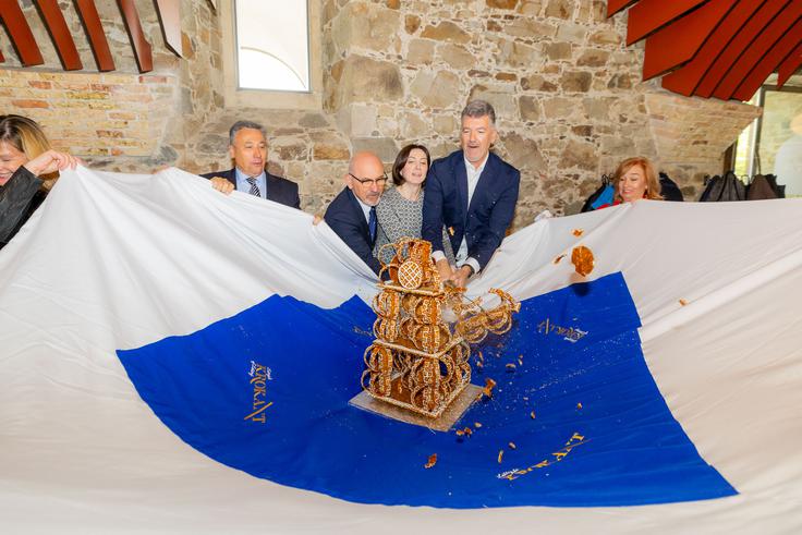 razbijanje tradicionalnega krokanta | Foto: 