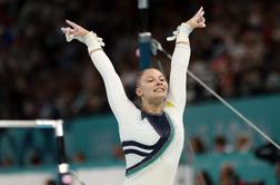 Teja Belak in Lucija Hribar s prvo oceno v finale