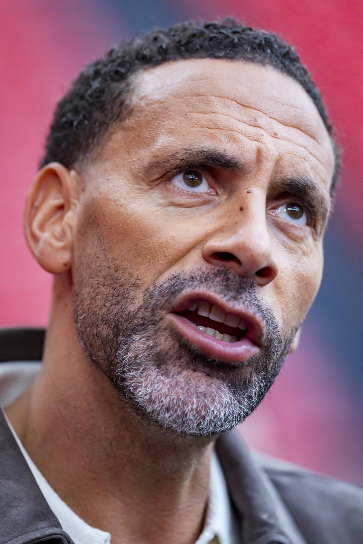 Rio Ferdinand je bil svojčas vajen spremljati Manchester United na višjih mestih. | Foto: Reuters