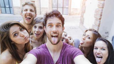 Nagradna igra: Iščemo najboljše selfieje!