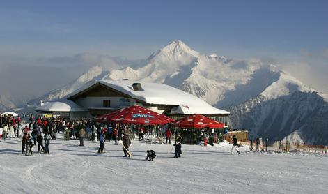 Gostinci in hotelirji v skrbeh: ponujajo 2200 evrov plače, zastonj hrano in nastanitev, prijav na delo pa ni