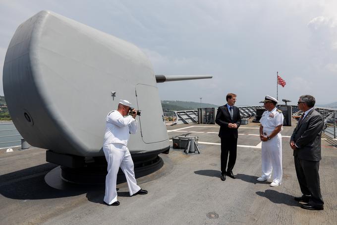 Miro Cerar, ameriška križarka, USS Monterey | Foto: 