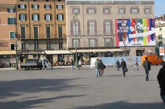Verona – mesto trgov in turistov …