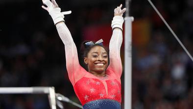 Američanke gladko do zlata, Simone Biles nova rekorderka