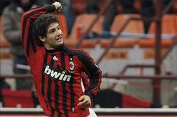 Pato podaljšal z Milanom do leta 2014