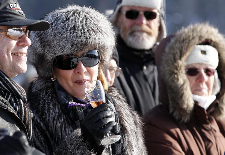 St. Moritz je priljubljena destinacija bogatašev z vsega sveta. Temu primerne so tudi cene nočitev. Povprečna cena za hotel s tremi zvezdicami znaša 241 evrov, za hotel s petimi zvezdicami pa boste odšteli 670 evrov.  | Foto: Reuters
