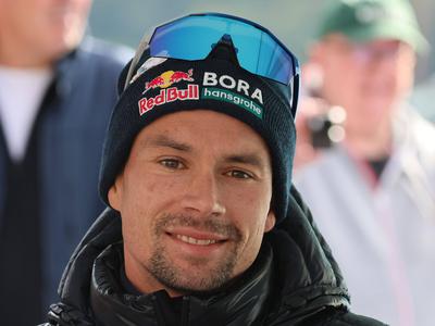 Roglič ob srebru Nike Prevc: "Solzne oči imaš. Lahko je ponosna!"