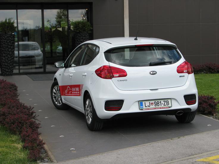 Preoblikovan zadnji odbijač in modernejši videz zadnjih lučk. | Foto: 