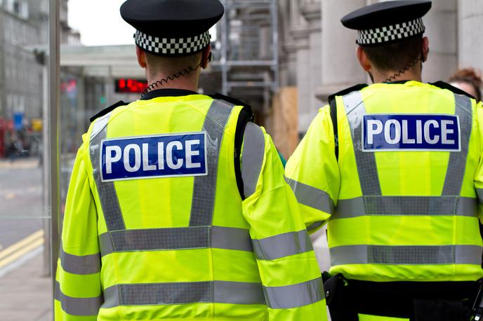 britanska policija, Združeno kraljestvo | Policija Združenega kraljestva Velike Britanije in Severne Irske od danes uporablja nove smernice, s katerimi upajo, da bodo premagali spletne dezinformacije, ki so v bližnji preteklosti ogrožale javno varnost. | Foto Shutterstock