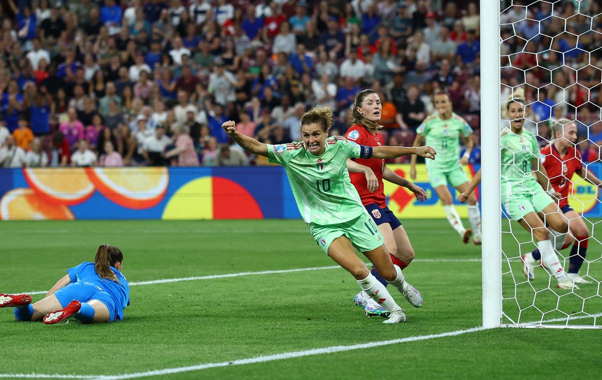 četrtfinale EP 2025 Cristiana Girelli | Cristiana Girelli je v 90. minuti zadela za vodstvo in napredovanje Italije.  | Foto Reuters
