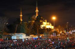 V Turčiji po aretaciji istanbulskega župana izbruhnili protesti