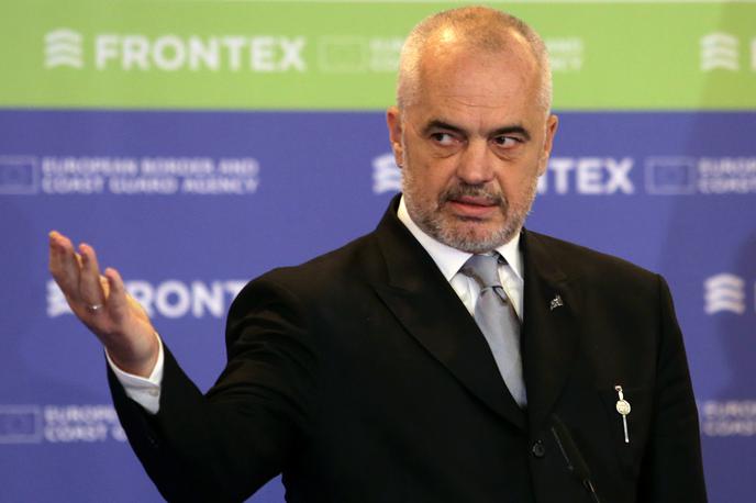 Edi Rama Albanija premier | Albanska opozicija že dva meseca na protestih zahteva odstop premierja Rame ter zavrača udeležbo na lokalnih volitvah. | Foto Reuters