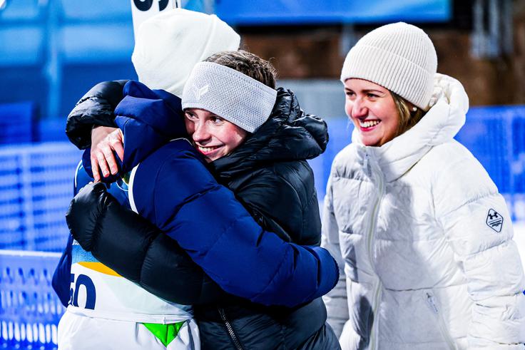 Družina v ospredju – sestro Emo je Domen že večkrat izpostavil, da se ob njej počuti zelo sproščeno. | Foto: Aleš Fevžer