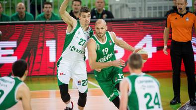 Olimpija po zanesljivi zmagi nad Krko znova skočila pod vrh
