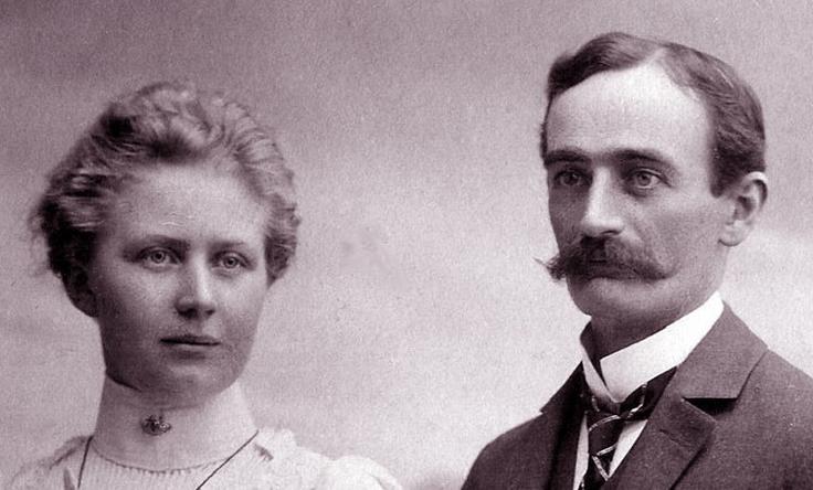 Frederick Trump je umrl zelo zgodaj, leta 1918. Skrb za družino je zato v celoti padlo na ramena Elisabeth Trump (1880-1966). Skupaj s svojim sinom Fredom je ustanovila nepremičninsko podjetje  Elisabeth Trump&Son. Podjetje se zdaj imenuje The Trump Organization, vodi ga pa Donald Trump. | Foto: commons.wikimedia.org