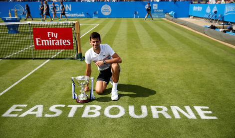 Novak Đoković v Wimbledon s popotnico turnirske zmage