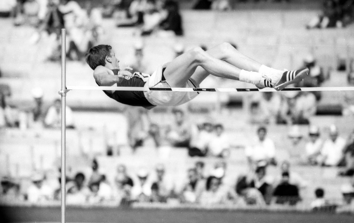 Dick Fosbury | V 77. letu starosti je zaradi raka umrl legendarni ameriški skakalec v višino Dick Fosbury, olimpijski prvak iz Ciudad de Mexica 1968, ki je z novim slogom za vselej zaznamoval skok v višino. | Foto Guliverimage