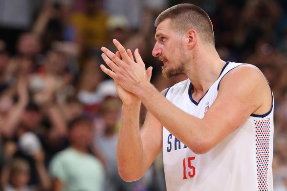 Jokić že blestel, Antetokounmpo ostal doma