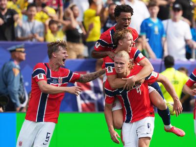 Izvrstni Haaland z Norveško šokiral Brazilijo in jo poslal domov