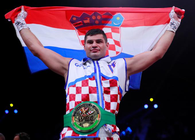 Če bo Filip Hrgović tako nadaljeval, se bo slej ko prej znašel tudi v dvoboju za svetovni naslov v eni izmed organizacij težke kategorije. | Foto: Reuters