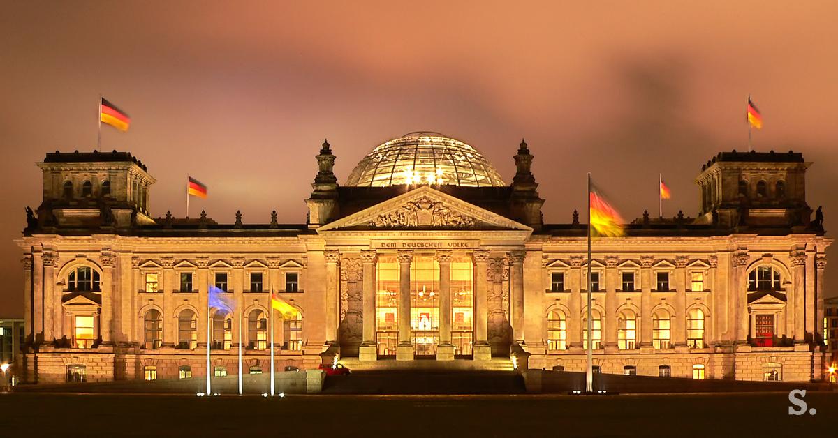 Sie planten einen Anschlag auf das Parlament: Deutsche Polizei nahm 25 Extremisten fest #Video