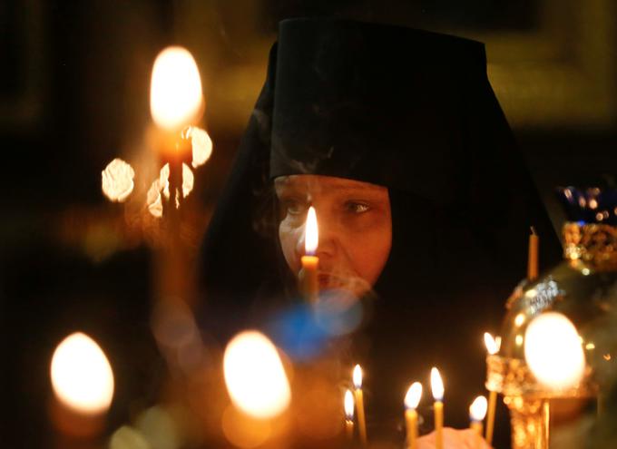 Božič danes poleg srbskih praznujejo tudi pravoslavni verniki v Črni gori, Makedoniji, Rusiji, Belorusiji, Ukrajini in Gruziji.  | Foto: Reuters