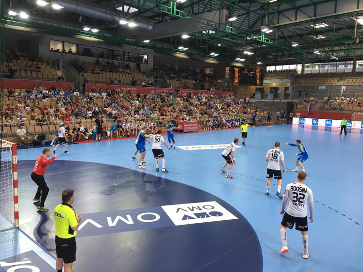 Slovenci so na zadnji tekmi kvalifikacij ugnali Estonijo. | Foto: Špela Lenart