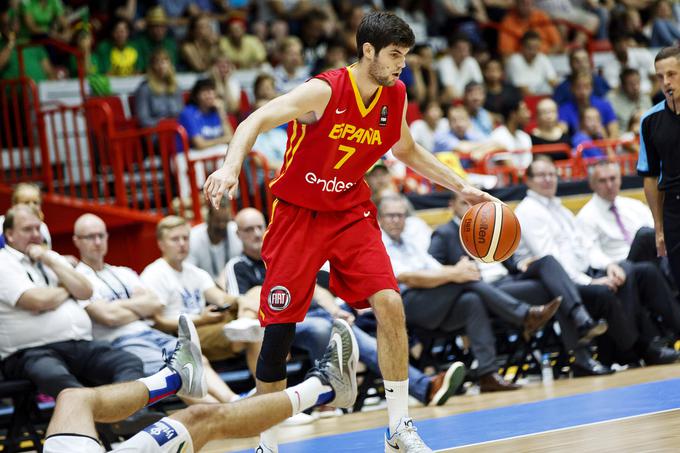 Obetavni mladenič Santiago Yusta se vrača v Madrid. | Foto: Reuters