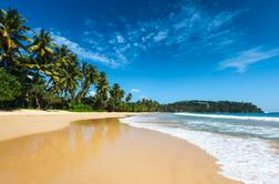 Priljubljeni tropski otok po desetih mesecih spet odprt za turiste