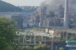 Ogromen ukrajinski napad na Rusijo: gorita vojaško letališče in rafinerija #video