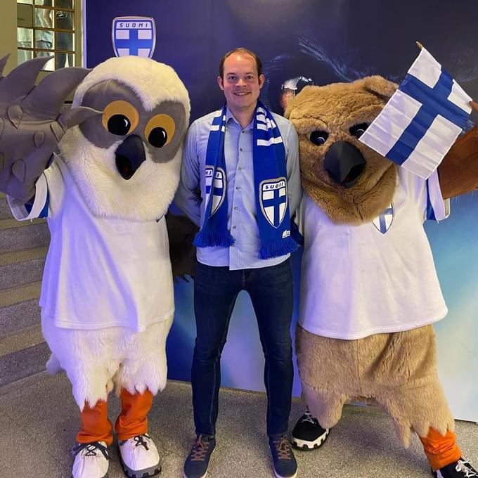 V petek si bo v živo ogledal kvalifikacijski dvoboj med Finsko in Slovenijo. Finska nogometna zveza je vse predstavnike drugoligaških klubov povabila na tekmo, pred njo pa se bodo udeležili seminarja, na katerem bodo iskali načine, kako še izboljšati razvoj finskih nogometnih klubov. Reprezentanci gre v zadnjih letih odlično, klubi pa v tem pogledu nekoliko zaostajajo. | Foto: Osebni arhiv