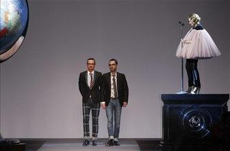 Viktor & Rolf v recesijskem duhu