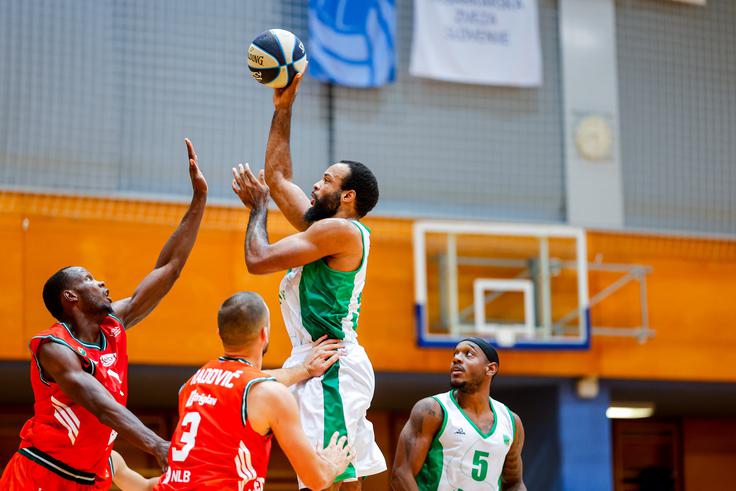 Galin Smith je dal kar 27 točk. | Foto: Aleš Fevžer