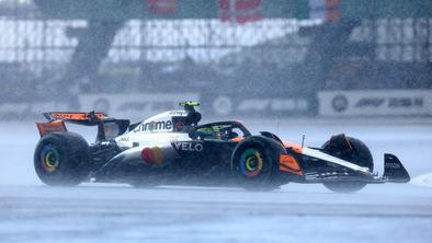 Dežni kaos: po kazni Piastriju zmagal Norris, Hülkenberg prvič na stopničkah