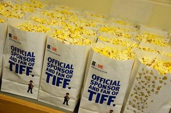 Med žvečenjem pokovke smo odporni proti oglasom