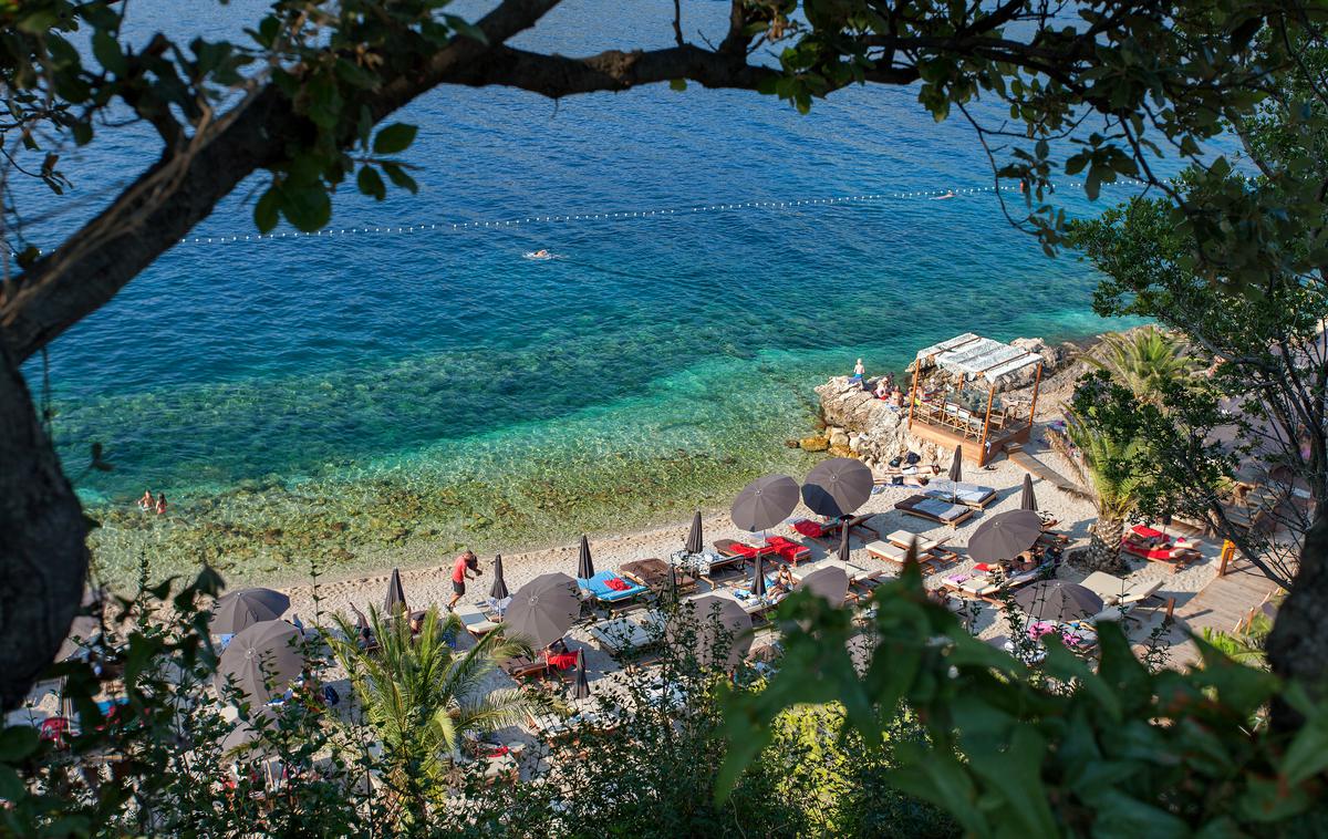 Babin kuk, Dubrovnik | Moškega so v zadnjih dveh tednih na isti plaži in pri neprimernem dejanju opazili večkrat. | Foto Shutterstock
