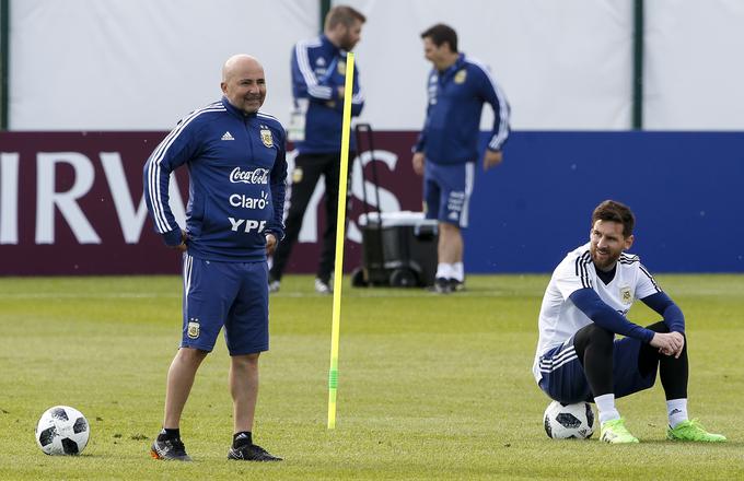 Selektorja Jorgeja Sampaolija so v domovini "vpletli" v nečedne posle, povezane s spolnim nadlegovanjem kuharice argentinske nogometne reprezentance. V taboru Argentine so ostro obsodili govorice. | Foto: Getty Images