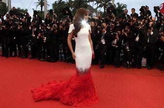 Cheryl Cole se umika iz javnosti
