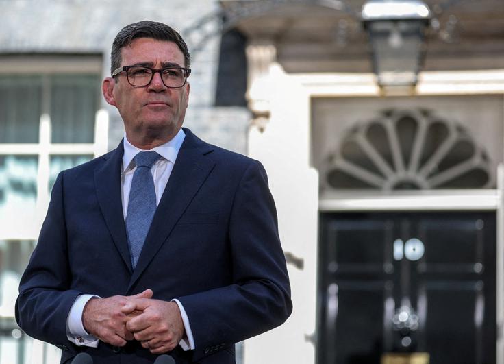 Svoje mnenje glede pereče teme je izrazil tudi britanski premier Andy Burnham.  | Foto: Reuters